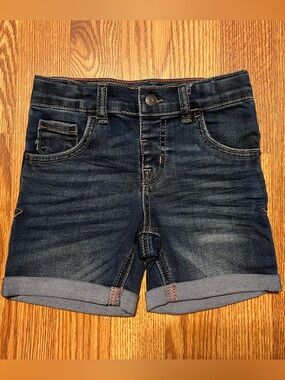 Cat & Jack Dark Indigo Roll-Cuff Denim Shorts girls size 3t